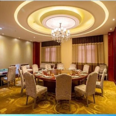 Jindongshan Taohualing Hotel Yichang Buitenkant foto