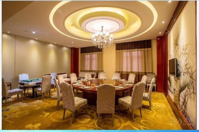 Jindongshan Taohualing Hotel Yichang Buitenkant foto